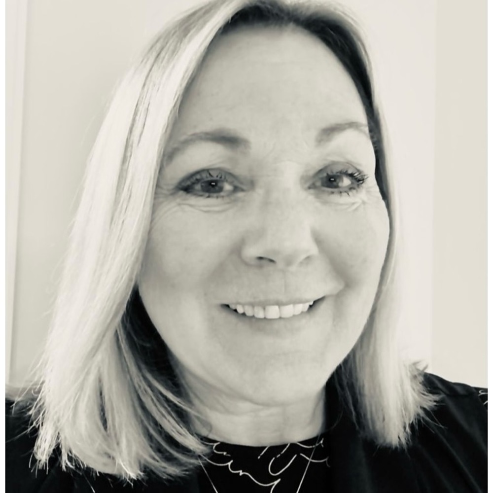 Meet your Posher, Dana